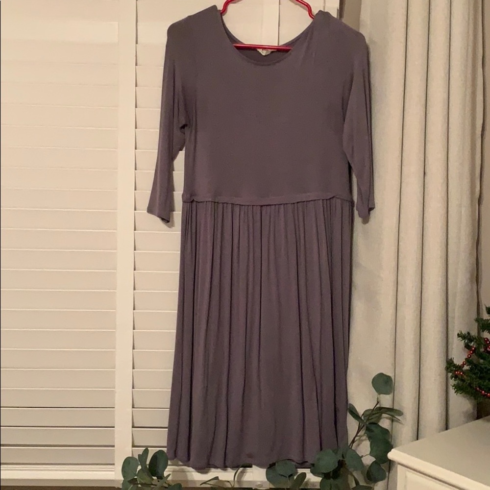 Quarter sleeve dress